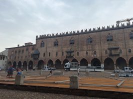 Festivaletteratura, al via i lavori di allestimento in città per l’edizione del trentennale
