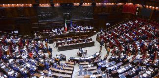Delmastro, Camera non autorizza l’uso delle chat, voto a scrutinio segreto