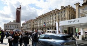 Veicoli cinesi a nuova energia guadagnano terreno in Italia