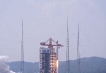 Cina, lanciati sette satelliti con un razzo Long March-6C
