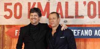 Ascolti tv 19 agosto, il film ’50 km all’ora’ su Canale 5 vince in prime time con uno share del 15,5%