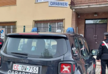 Sassi contro il trattore del vicino: denunciato 68enne di Viadana