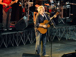 Addio a Francesco Guccini, cantautore e poeta amico di Mantova e dei suoi festival