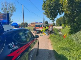 Casaloldo, moto si scontra con un trattore: muore 75enne, gravissima la moglie