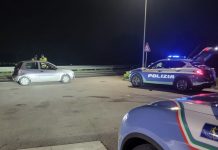 Alcol alla guida, controlli della Stradale: ritirate cinque patenti nel weekend