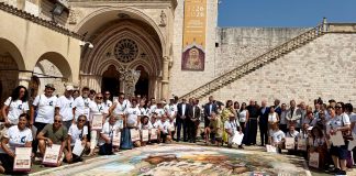 I Madonnari delle Grazie conquistano Assisi, colori ed emozioni nel segno di San Francesco