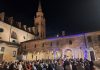 Da “4/3/1943” a “Caruso”: Buffa incanta piazza Alberti raccontando Lucio Dalla
