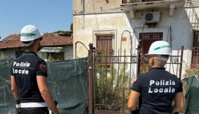PL abuso edilizio 26