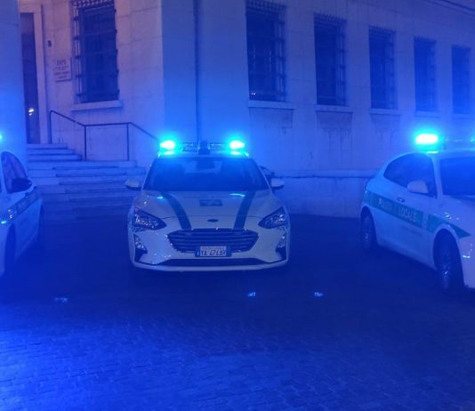 Mantova, due persone senza dimora accolte in struttura grazie all’intervento della Polizia Locale