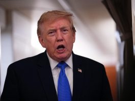 Iran, Trump: “Decida tra accordo o resa totale”. Teheran e fonti Usa smentiscono nuovi colloqui