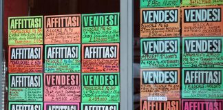 Casa, in arrivo l’affitto dimezzato per genitori separati