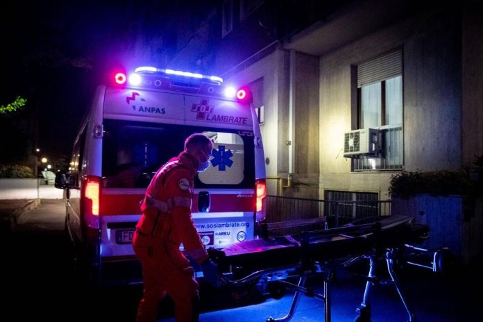 ambulanza_notte_ftg