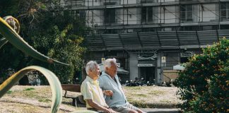 Anziani e autonomia: come restare indipendenti senza sentirsi soli