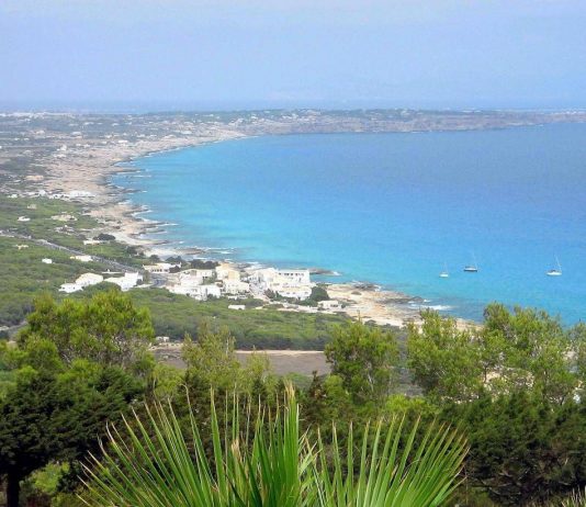Formentera, italiano muore mentre nuota sulla spiaggia di Llevant