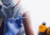 Vaccini ai bambini, tutti contro Trump: “Perderà guerra ai virus, nuovo ordine esecutivo una follia”