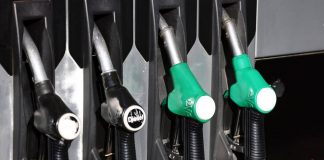 Caro carburanti: la benzina ‘sfonda’ 2 euro sulla rete stradale