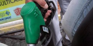 Carburanti, prezzi in calo: giù per il terzo giorno di fila benzina e diesel
