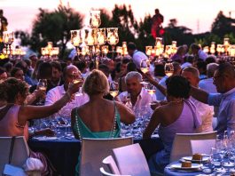 Volta, successo per Calici di Stelle: 500 a tavola nei giardini di Palazzo Gonzaga
