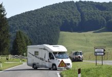 Vita da… camper, è davvero possibile? Ecco quanto può costare oggi