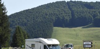 Vita da… camper, è davvero possibile? Ecco quanto può costare oggi