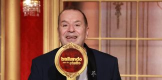 Fabio Canino lascia ‘Ballando con le stelle’ e si candida a Mediaset: “Dopo 17 anni è tempo di fare altre cose”