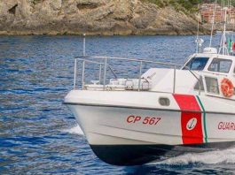 Lampedusa, sub falciato da gommone: muore 29enne