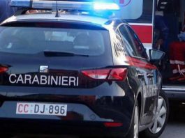 Milano, si dà fuoco nella sua auto davanti a casa della ex: è gravissimo