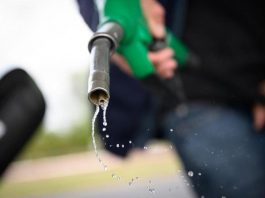 Caro carburanti, il sindaco fissa il prezzo della benzina a 1,75 euro: il caso Valle Castellana
