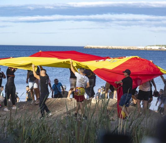 Crisi migranti a Ceuta, la Spagna chiede il sostegno dell’Europa. Piantedosi: “Il 31 decideremo”