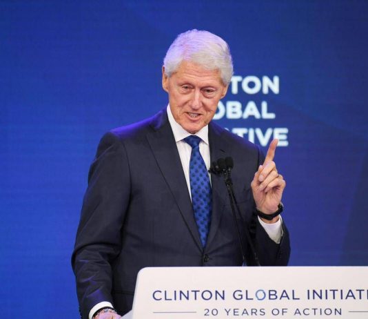 Gli 80 anni di Bill Clinton, il ‘ragazzo di Hope’ dall’Arkansas alla Casa Bianca