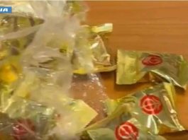 Oltre 5 chili di cocaina nascosti nei ‘biscotti della fortuna’, sequestro e arresto a Fiumicino