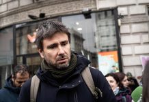 Alessandro Di Battista, il primo messaggio dopo il malore: “Ce la metterò tutta per tornare presto”