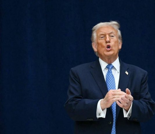 Ucraina, l’ex funzionario Usa Sullivan: “Spirito di Anchorage è crollato, ora per Trump priorità è il Medio Oriente”