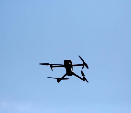 Drone con esplosivo trovato all’aeroporto di Lipsia, era vicino ad aereo ucraino