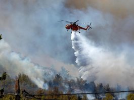 Grecia, due elicotteri si scontrano in volo: erano impegnati nella lotta agli incendi