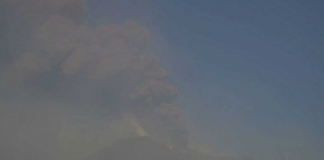 Etna in eruzione, oggi ancora disagi all’aeroporto di Catania: voli in arrivo sospesi fino alle 19