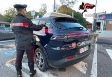Mantova, ruba generi alimentari all’Esselunga: denunciato 31enne