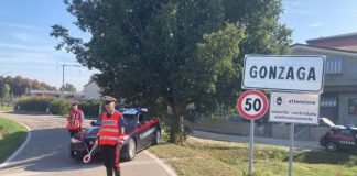 Senza patente si spaccia per la sorella, mandata in caserma per ingannare i Carabinieri