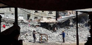 Gaza, Netanyahu: “Ritiro dopo disarmo Hamas”. Inviato Usa: “Israele non ostacoli piano per cessate il fuoco”