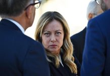 Meloni a Bonaccini: “Vota a destra chi ha studiato poco? Noi non chiediamo titoli”. Il dem: “Presa frase da ragionamento complessivo”