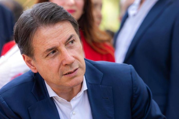 giuseppe_conte_giacca_ipa_fg-1