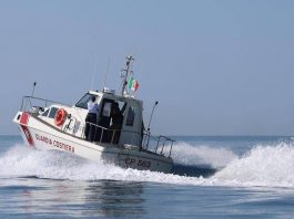 Ponza, trovato in mare il cadavere di un uomo con maschera e pinne