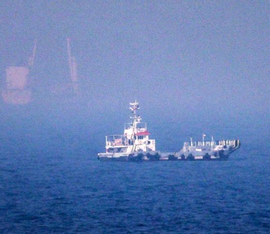 Iran, ultimatum agli Usa per Hormuz: “Via il blocco navale o lo Stretto resta chiuso”