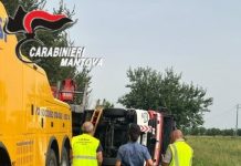 Casalmoro, Vigile del fuoco ferito dopo ribaltamento sulla provinciale Asolana