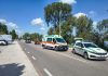 Scontro camper-scooter sul Lungolago: coinvolti anche neonata e bambino di 4 anni