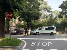 Mantova, auto contro scooter in viale Piave: 55enne in ospedale