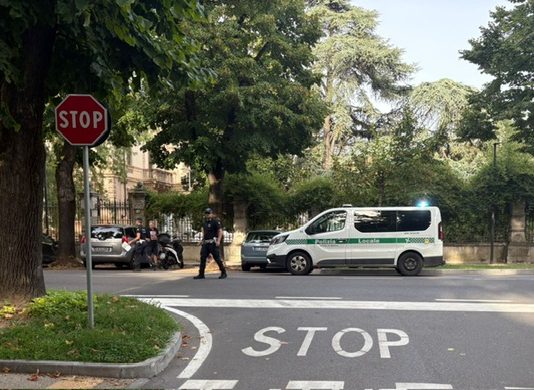 Mantova, auto contro scooter in viale Piave: 55enne in ospedale