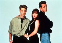 Jason Priestley ricorda Luke Perry: “Mi manca, penso sempre ai momenti sul set”