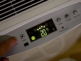 Caldo, come affrontare le notti tropicali: i quattro consigli (fondamentali) dell’esperto