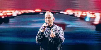 Ramazzotti operato alle corde vocali, l’esperto: “Rischi del mestiere”